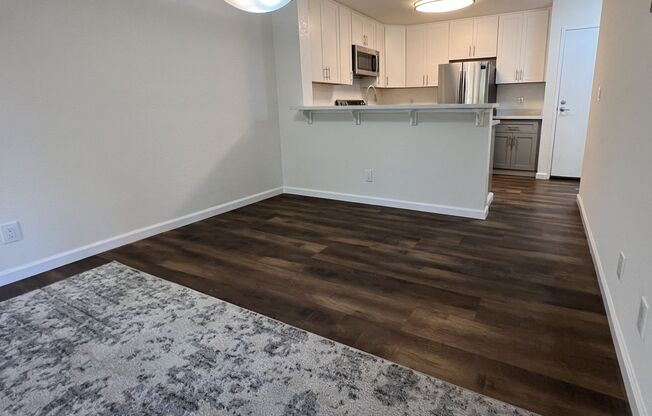 Renovated Fremont 2 Bed / 1 Bath Condo - Fremont BART Station