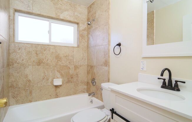 3189-3201 Cadillac Drive