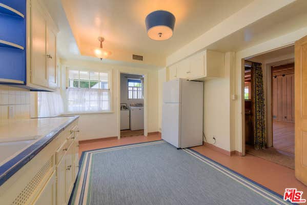 4154 MARY ELLEN AVE