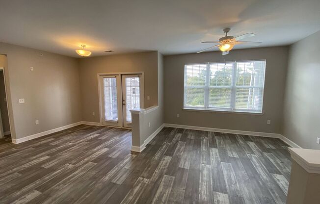 2 beds, 2 baths, 1,160 sqft, $1,899, Unit 40-202