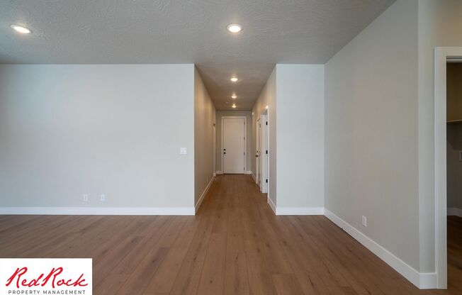 3 beds, 2.5 baths, $2,100, Unit # 15