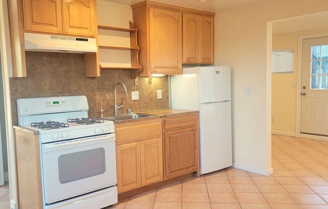 Studio, 1 bath, $2,050