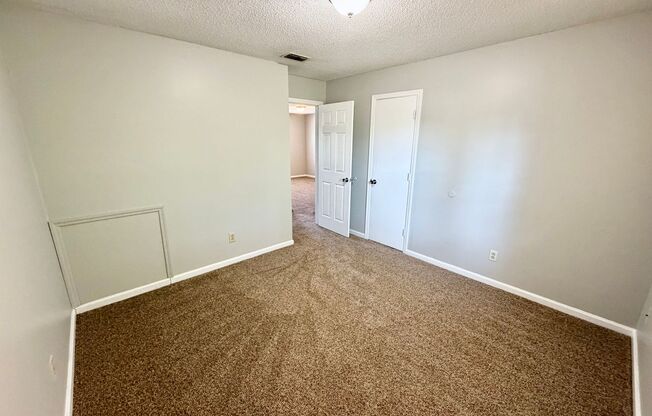 2 beds, 1 bath, 750 sqft, $1,045, Unit B-505D4