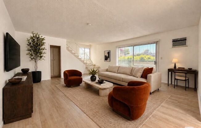 2 beds, 1.5 baths, 1,350 sqft, $3,000, Unit 5