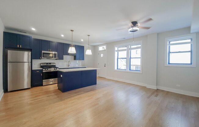 2 beds, 1 bath, 775 sqft, $2,950, Unit 2028-2A