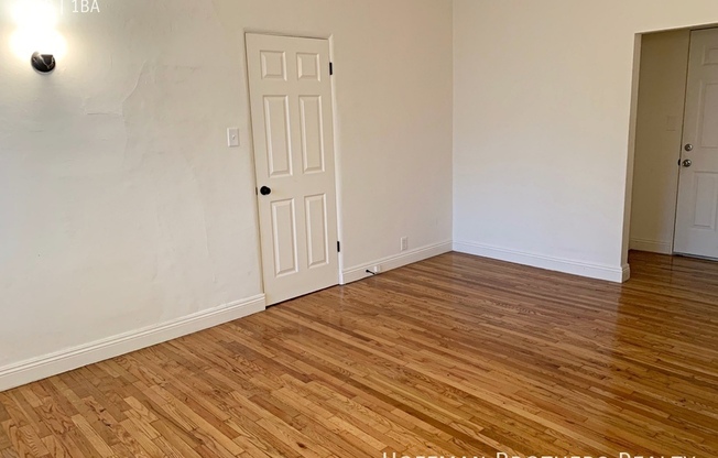 652 S DUNSMUIR AVE