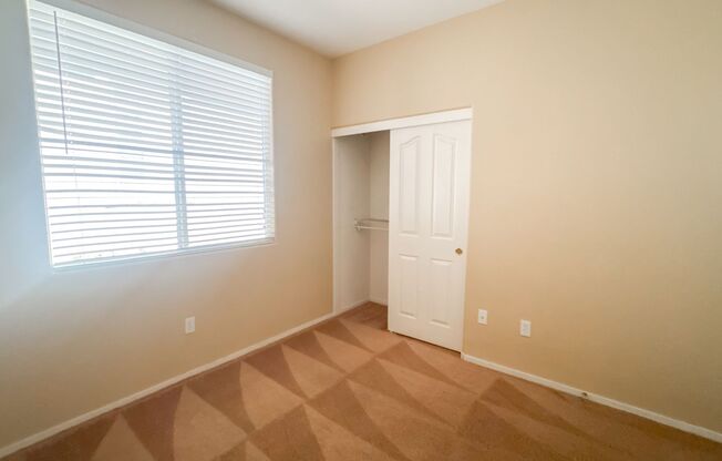 Summerlin North Single-Story 3-Bedroom Home with Covered Patio