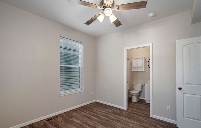 4 beds, 4 baths, 1,900 sqft, $2,540, Unit Unit B