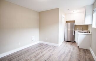 Studio, 1 bath, $825, Unit N2