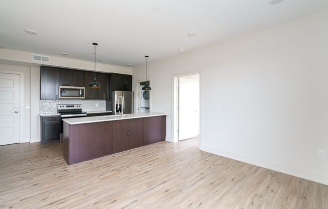 2 beds, 2 baths, 785 sqft, $1,850, Unit 1050 N 4th St. Apt. 312