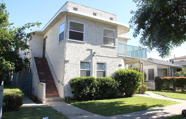 2156-2160 Earl Ave. Apts.