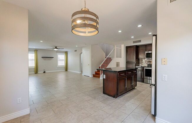 4 beds, 2.5 baths, $3,375