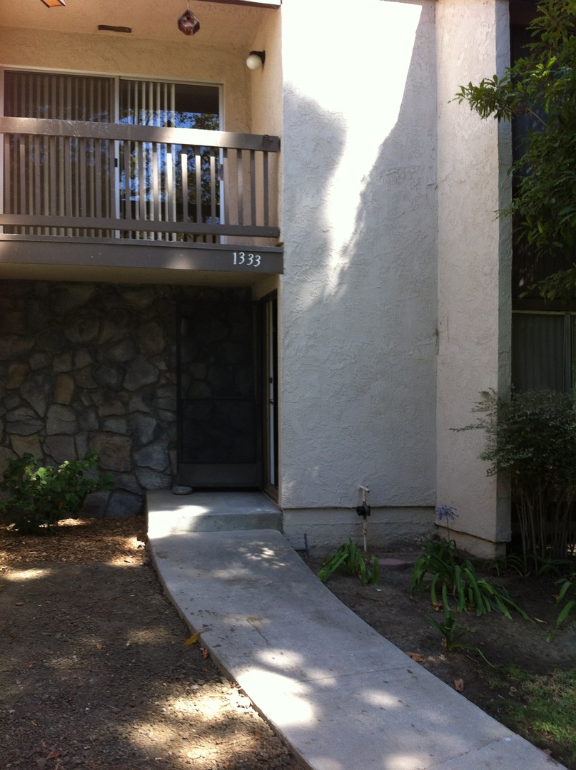 Todd Ranch Condo Welcome to the Todd Ranch Condo, 3-bedroom, 2-bathroom home located in the vibrant city of Ventura