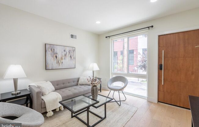 WOW brand new with Deck