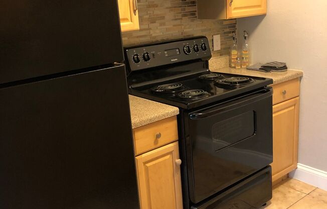 1st. Month Rent FREE (OAC) - Apply Today DHA HCV accepted