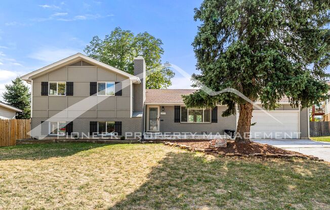 Spacious Home with Washer/Dryer and 2 Car Garage