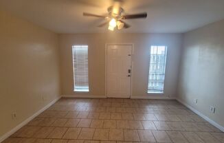 3 beds, 1.5 baths, 1,028 sqft, $1,600, Unit Unit #2