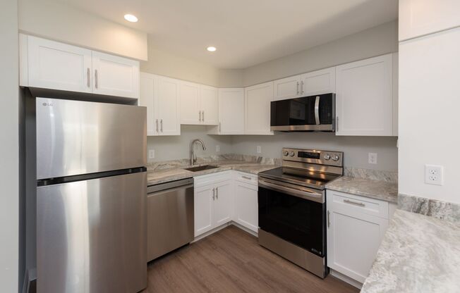 1 bed, 1 bath, 540 sqft, $1,995, Unit 201M