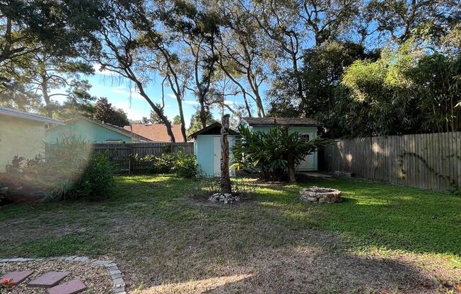 St Augustine South- Quaint 3 Bedroom 2 Bath home ready for you!