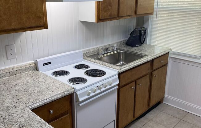 1 bed, 1 bath, 600 sqft, $995