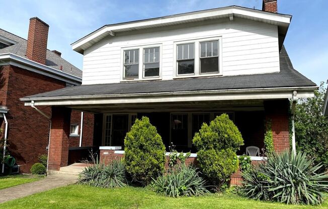 1124 Morningside Avenue 2nd Floor