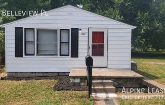 702 S Belleview Pl