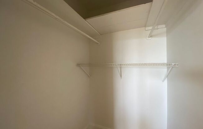 1 bed, 1 bath, 941 sqft, $1,450, Unit PH08