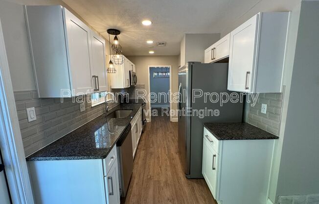 4 beds, 3 baths, 1,560 sqft, $2,300