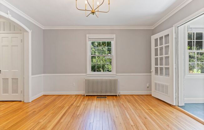 3 beds, 2.5 baths, $5,228