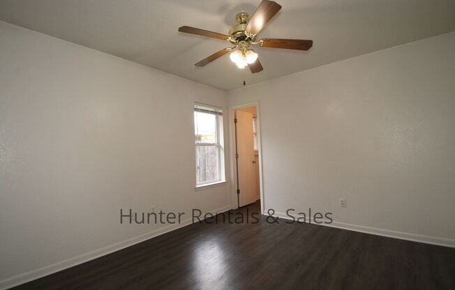 2 beds, 2 baths, $1,025, Unit Unit A