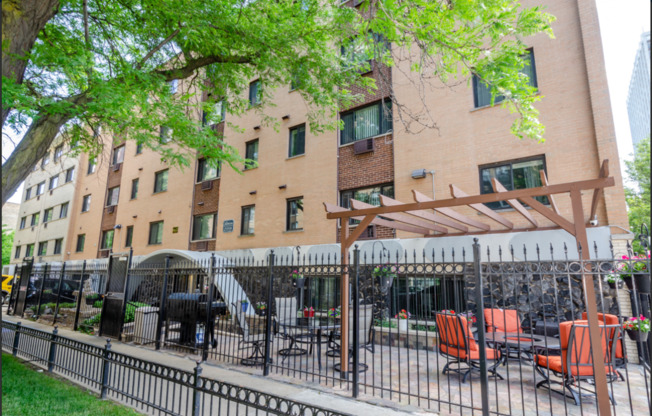 Studio, 1 bath, 352 sqft, $1,650, Unit 2B