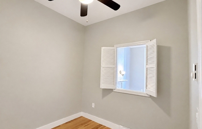 2 beds, 1 bath, 600 sqft, $3,800, Unit F-5