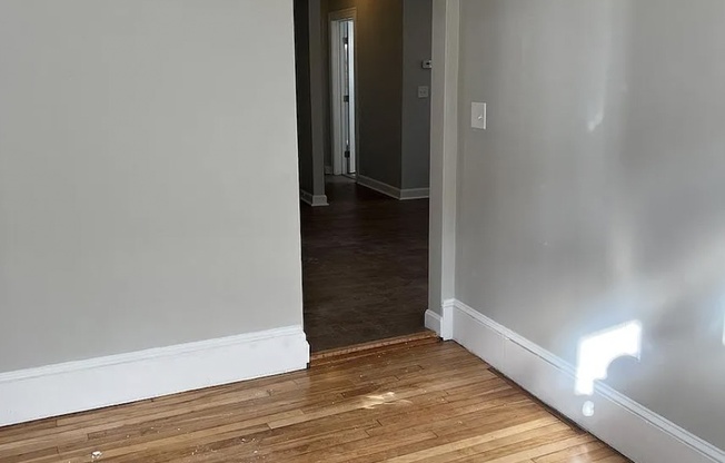 1038 MAIN ST