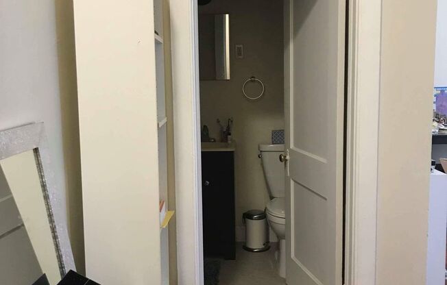 1 bed, 1 bath, 750 sqft, $1,400, Unit G