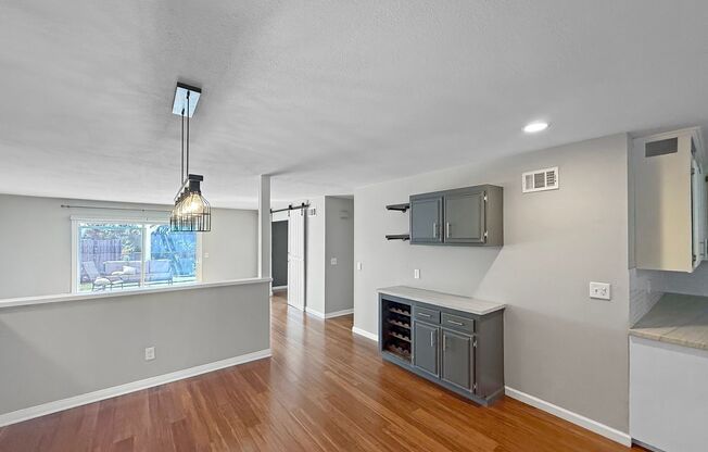 Beautiful 4B/2BA Home in Rancho Peñasquitos Available for Rent!