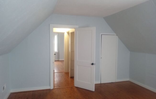 4 beds, 1 bath, $2,490