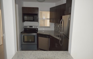 1 bed, 1.5 baths, 849 sqft, $1,800, Unit E- 105