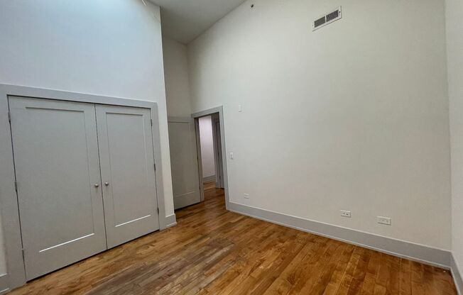 4 beds, 2 baths, 1,900 sqft, $3,695, Unit 1432-306