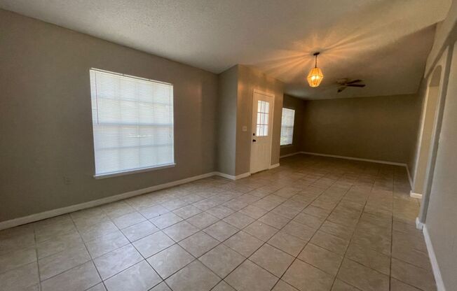 3 beds, 2 baths, $1,925