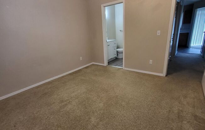 2 beds, 1.5 baths, $1,500