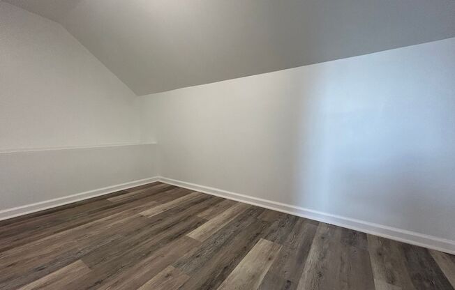 3 beds, 1.5 baths, $1,600, Unit 4053 Parrish St
