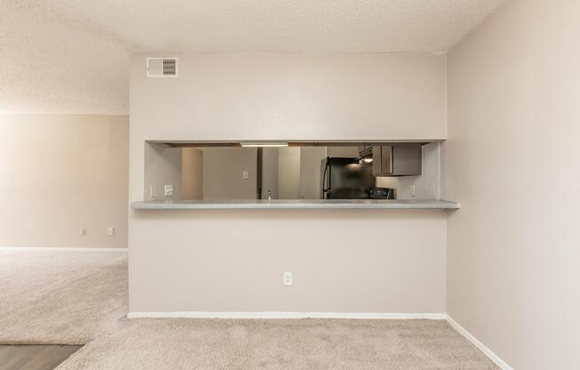 2 beds, 1 bath, 964 sqft, $1,395