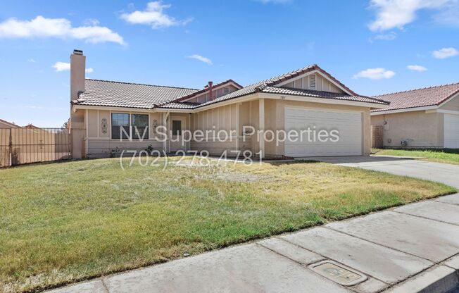SW!! Spring Valley!! Single Story!!! Covered Patio!!! Fire Place!! Pet Friendly!!! Community Parks Nearby!!!
