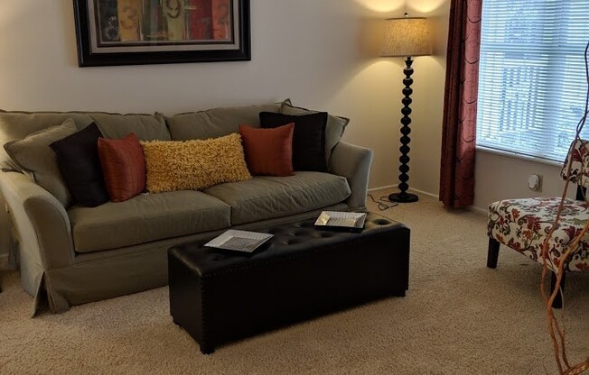 1 bed, 1 bath, 700 sqft, $1,080, Unit 5763