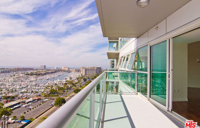 2 beds, 2.5 baths, 2,075 sqft, $10,000, Unit 1709