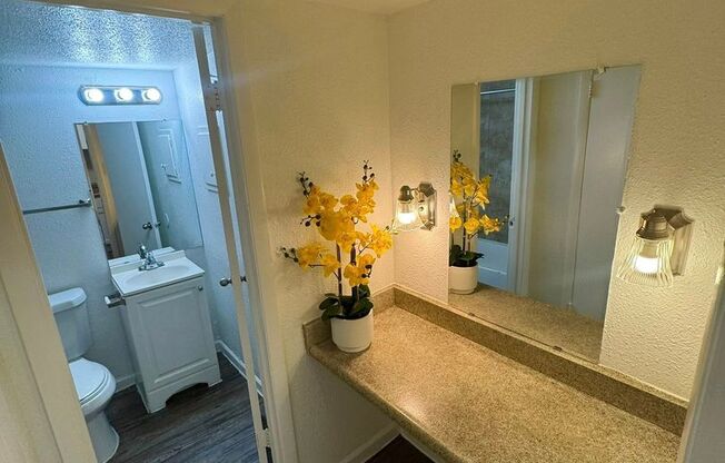 Studio, 1 bath, 325 sqft, $1,000, Unit 112A