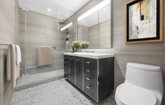 2 beds, 2 baths, 1,123 sqft, $8,450, Unit 25M