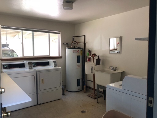 2 beds, 1 bath, 950 sqft, $1,125, Unit Unit 7