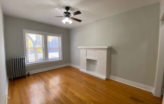 2 beds, 1 bath, $1,695, Unit 5632-2