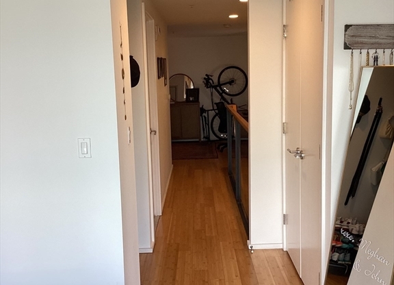 1 bed, 1.5 baths, 948 sqft, $4,150, Unit 133